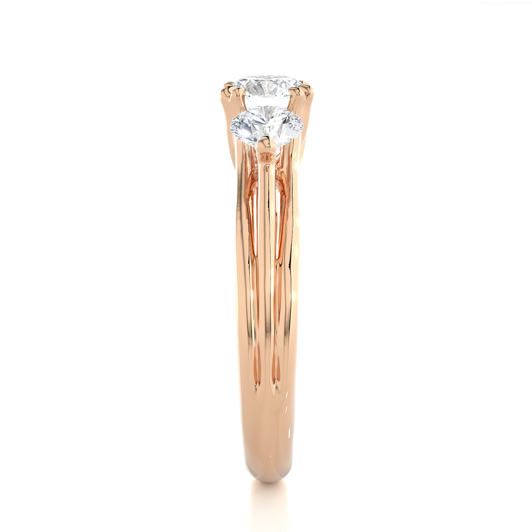 ELEGANT DIAMOND ENGAGEMENT RING