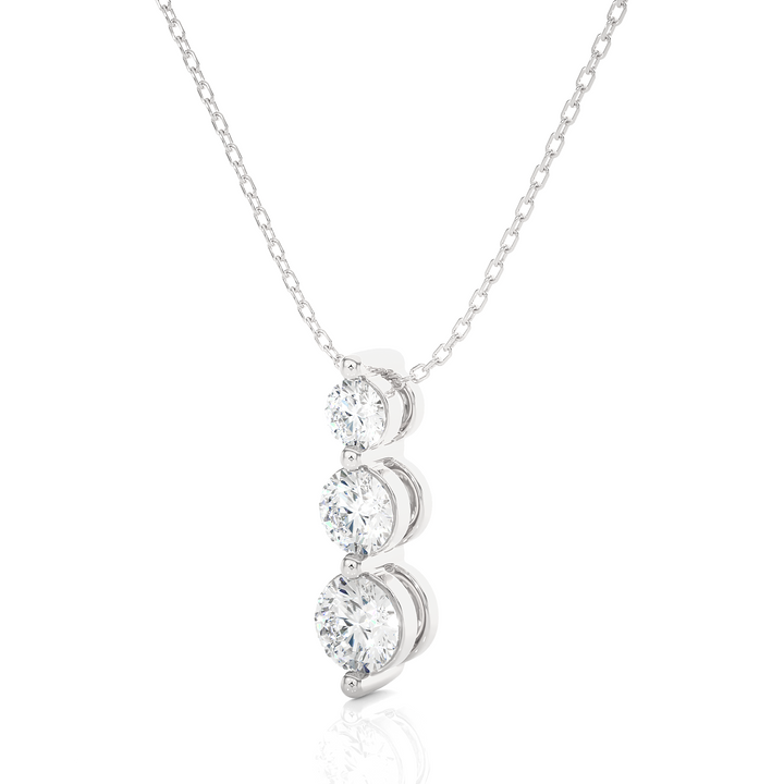 GRADUATING NECKLACE