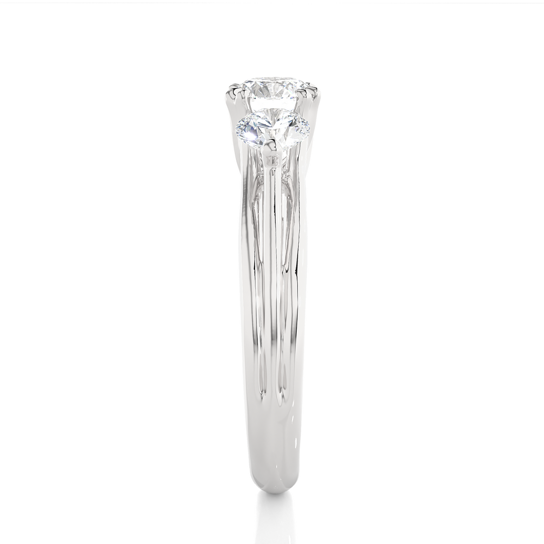 ELEGANT DIAMOND ENGAGEMENT RING