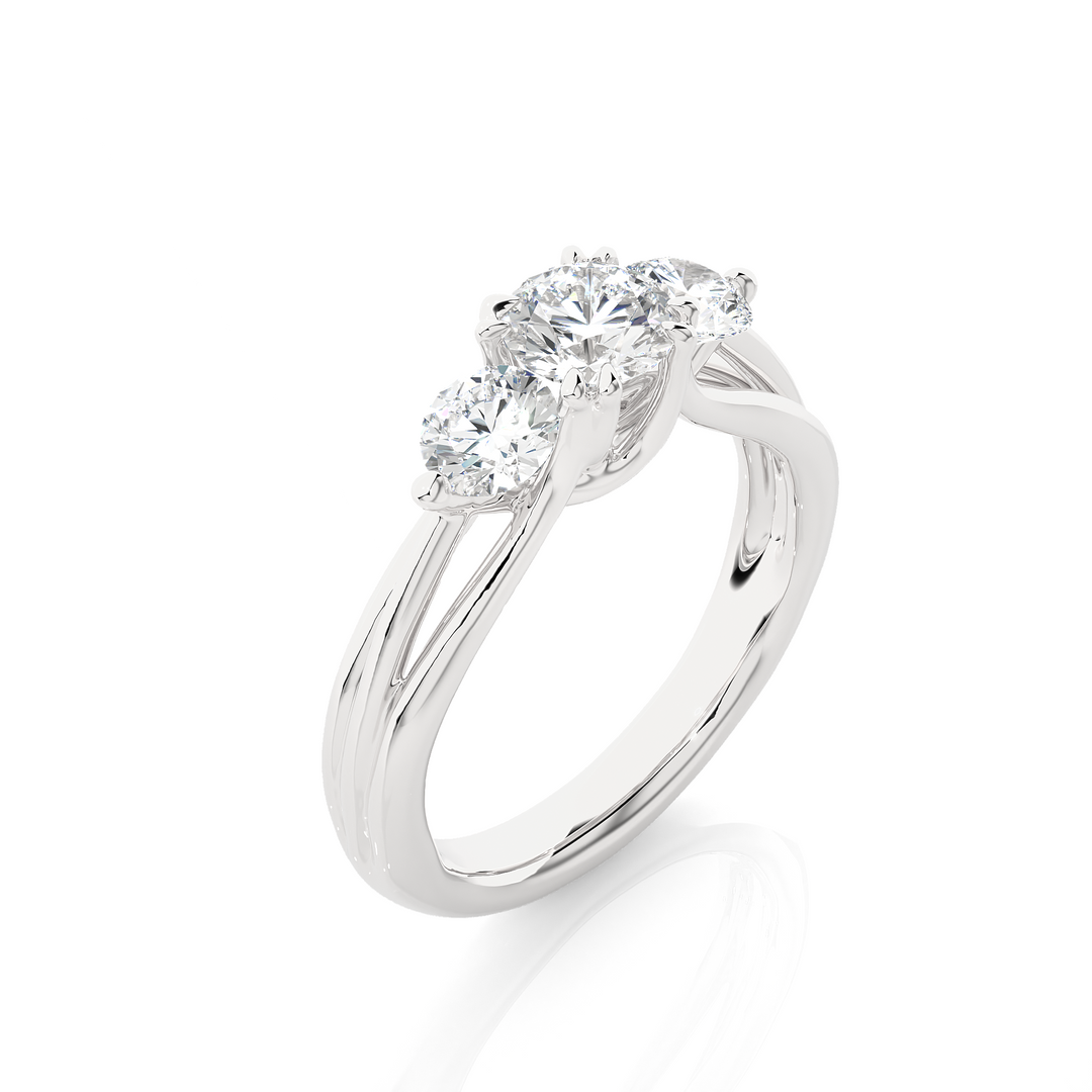 ELEGANT DIAMOND ENGAGEMENT RING