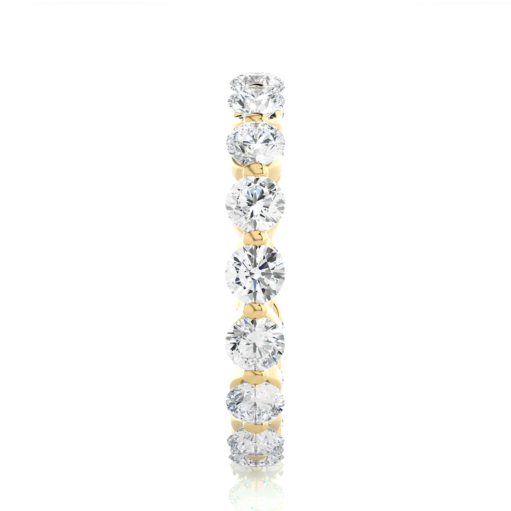 ETERNITY WEDDING RING STUDDED WITH 18 DIAMOND ROUNDS IN PRONG SETTING