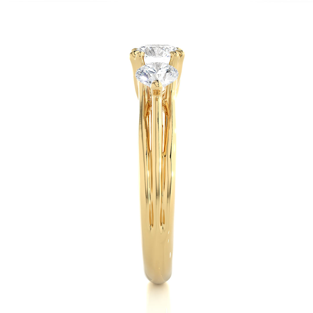 ELEGANT DIAMOND ENGAGEMENT RING