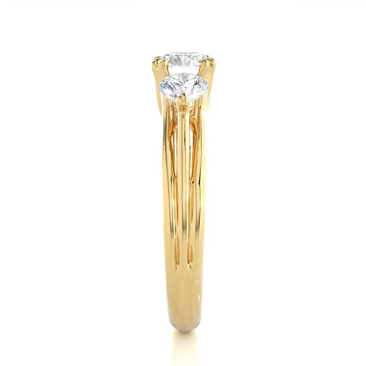 ELEGANT DIAMOND ENGAGEMENT RING