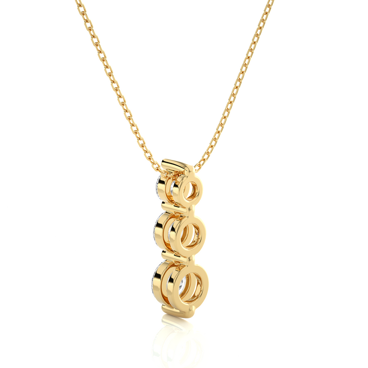 GRADUATING NECKLACE