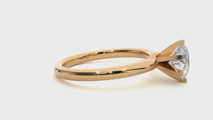 DIAMOND ROUND ENGAGEMENT RING IN PRONG SETTING