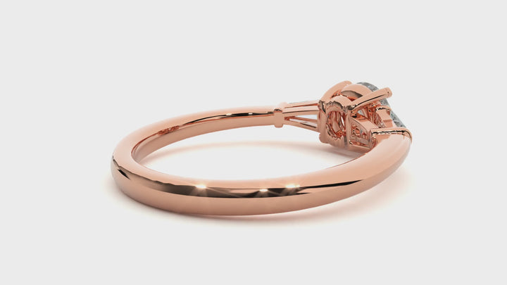 ENGAGEMENT RING SET WITH ROUND  AND BAGUETTE DIAMONDS