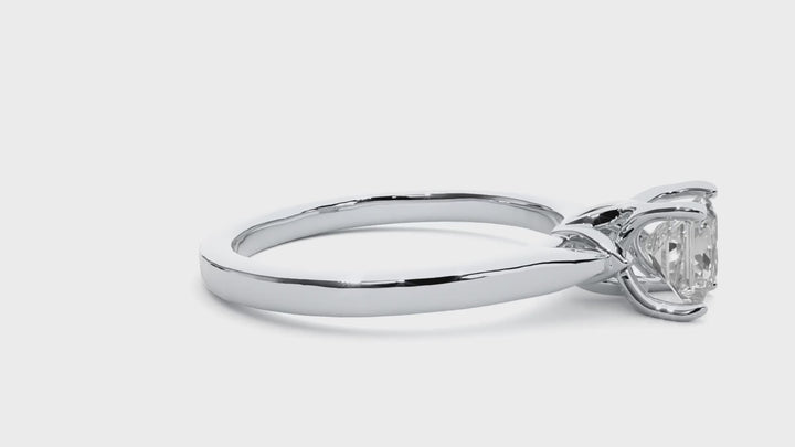 A SOLITAIRE DIAMOND RING