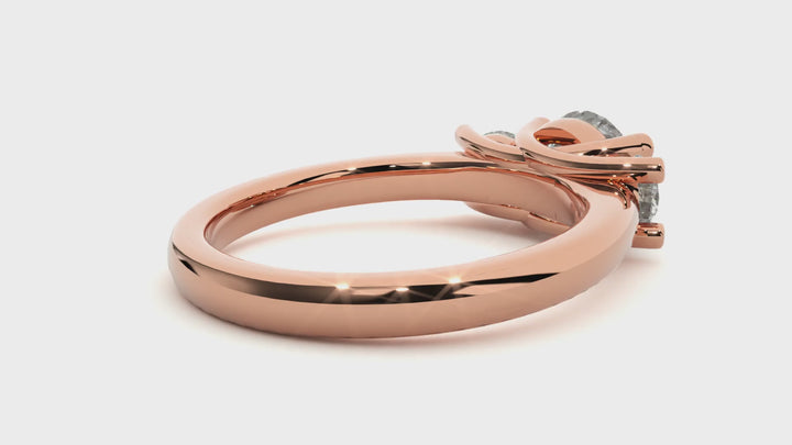 ELEGANT DIAMOND ENGAGEMENT RING