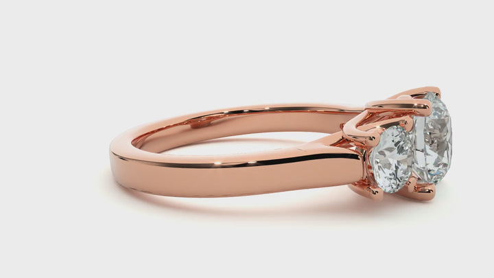 ENGAGEMENT RING SET WITH THREE ROUND SHAPE DIAMONDS