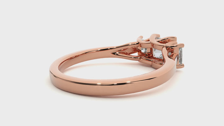 TRILOGY DIAMOND RING  SET WITH THREE PRINCESS DIAMONDS